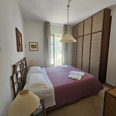 Seaside Ashur Apartman