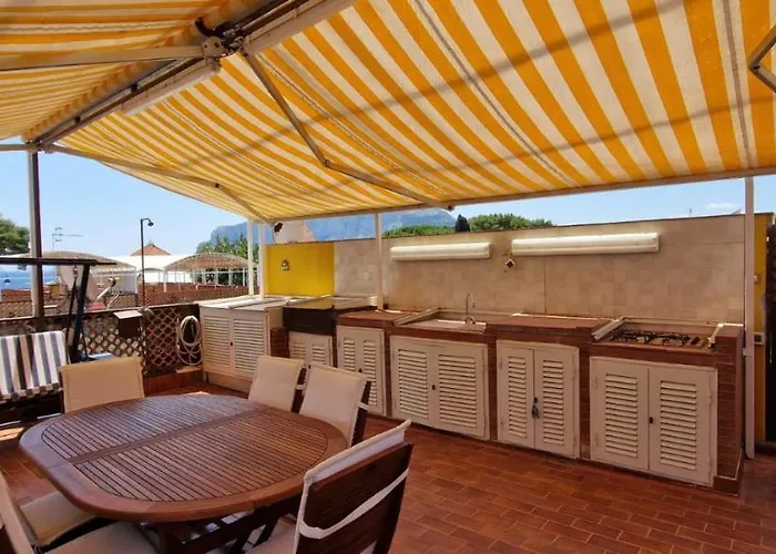 Apartman Seaside Ashur Mondello