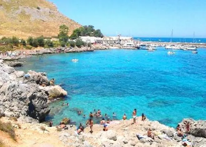 Seaside Ashur Mondello